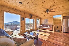 Cozy Cripple Creek Cabin w/ Mountain Views!