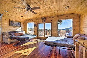 Cozy Cripple Creek Cabin w/ Mountain Views!