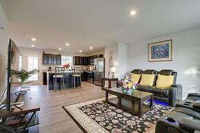 9 Mi to Duke University: Spacious Home w/ Yard!