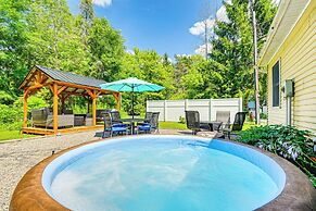 Cozy Auburn Retreat w/ Hot Tub - Walk to Lake