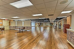 Walk to Lake: Tobyhanna Home w/ Hot Tub & Fire Pit