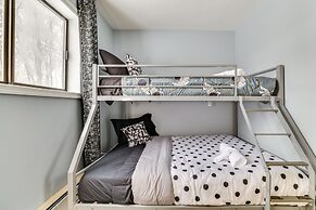 Walk to Lake: Tobyhanna Home w/ Hot Tub & Fire Pit