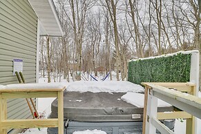 Walk to Lake: Tobyhanna Home w/ Hot Tub & Fire Pit