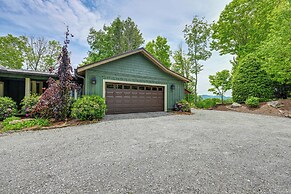 On 22 Acres: Cullowhee Craftsman Home w/ Mtn Views