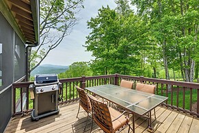 On 22 Acres: Cullowhee Craftsman Home w/ Mtn Views