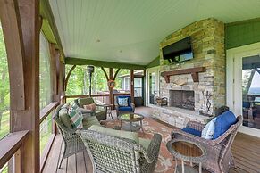 On 22 Acres: Cullowhee Craftsman Home w/ Mtn Views