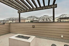 3-story Provo Townhome: 1 Mi to Byu!