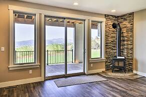 Chic Willamette Valley Home w/ Deck & Vineyard!