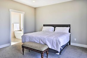 Chic Willamette Valley Home w/ Deck & Vineyard!