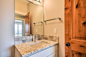 Chic Willamette Valley Home w/ Deck & Vineyard!