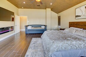 8 Mi to Kemah Boardwalk: Texas Gulf Home w/ Patio