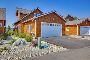 Dover Vacation Rental: Walk to Lake Pend!