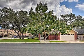 Family Retreat ~ 1 Mi to Hill Country Mile!