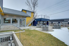 Green Bay Getaway Near Lambeau Field & Resch!