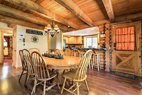 Cozy Utah Cabin w/ Deck & Fire Pit!