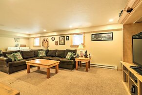 Cozy Utah Cabin w/ Deck & Fire Pit!