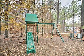 Expansive Broken Bow Cabin - Tranquil Setting