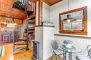 Downtown Essex Apartment - Steps to River!