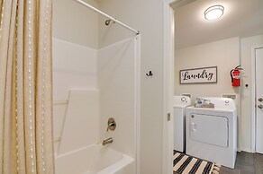 Utah Retreat - Hot Tub, Deck & Near National Parks