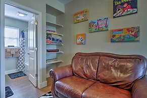 30 Mi to Crested Butte: Dog-friendly Home By River