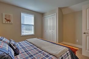 30 Mi to Crested Butte: Dog-friendly Home By River