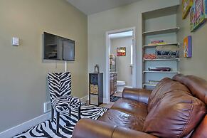 30 Mi to Crested Butte: Dog-friendly Home By River