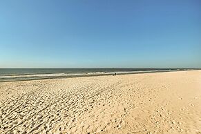 Gulf Shores Condo w/ Resort-style Amenities!