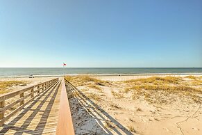 Gulf Shores Condo w/ Resort-style Amenities!