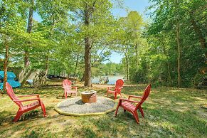 Heathsville Home w/ Sunroom < 10 Mi to Beach!