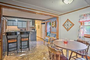 Heathsville Home w/ Sunroom < 10 Mi to Beach!