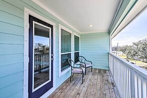 La Porte Getaway w/ Deck: Steps to Beach!
