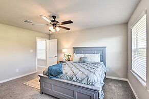 La Porte Getaway w/ Deck: Steps to Beach!