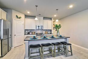 La Porte Getaway w/ Deck: Steps to Beach!