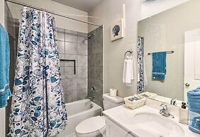 La Porte Getaway w/ Deck: Steps to Beach!