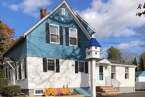 Kennebunk Home w/ Yard < 1 Mile to Dock Square!