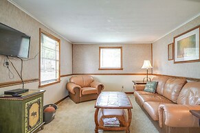 Dandridge Cabin in Inspiration Cove w/ Lake Access