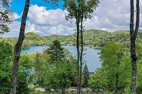 Cashiers Home w/ Lake Glenville Views!
