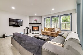 Deck & Fire Pits: Immaculate Poconos Lodge!