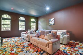 Deck & Fire Pits: Immaculate Poconos Lodge!