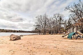 Deck & Fire Pits: Immaculate Poconos Lodge!