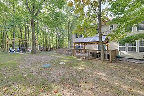 Deck & Fire Pits: Immaculate Poconos Lodge!