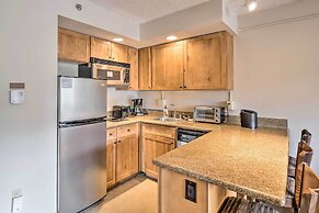 Idyllic Grand Lodge Condo: Steps to the CB Lifts!