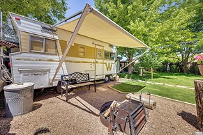 Las Animas Studio w/ Lush Backyard Paradise!