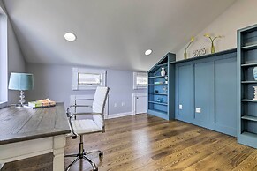 Lakefront Home: 2 Mi to Air Line State Park Trail!