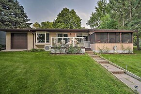 Hugo Home, Direct Lake Access & Private Dock!