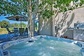 Park City Townhome w/ Hot Tub & Mountain Views!