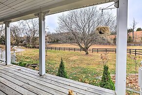 Lovely Sadieville Retreat w/ Deck & Grill!