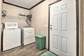 Lovely Sadieville Retreat w/ Deck & Grill!