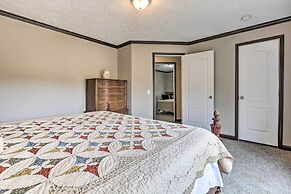 Lovely Sadieville Retreat w/ Deck & Grill!