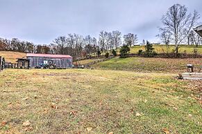 Lovely Sadieville Retreat w/ Deck & Grill!